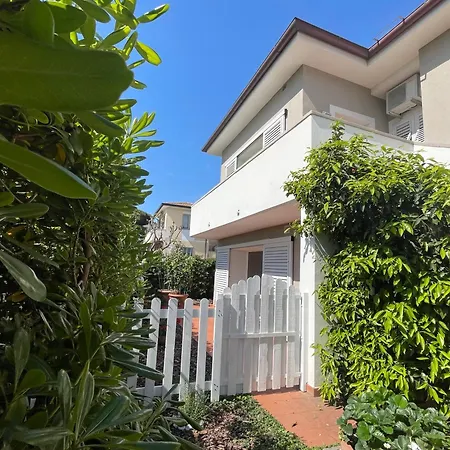 Casa Sara 3 Km Dal Mare Aria Condizionata By Toscanatour Apartament